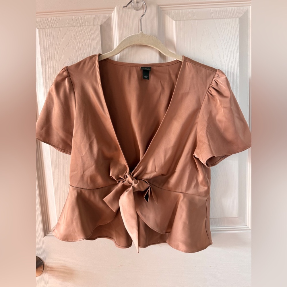 Wild fable brown top with bow tie in front